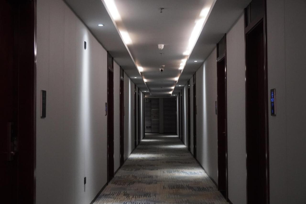 Joy Hotel Phnom Penh Exteriör bild